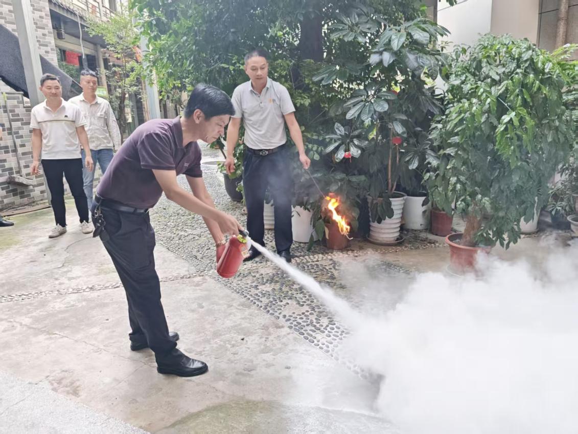 李总灭火